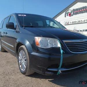 2013 Chrysler Town & Country Minivan