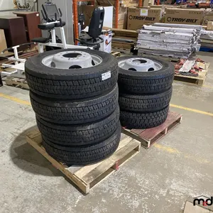 19.5" Steel Rims w/ Continental Tires
 UNRESERVED