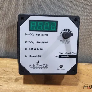 Grozone - The Simple One - CO2 Controller 
 UNRESERVED