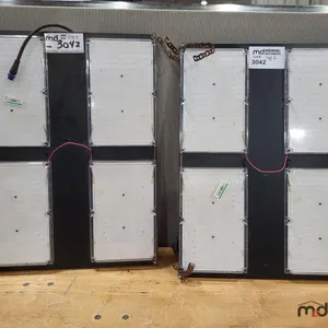 (2) Mean Well Power Supply w/ (4) Samsung Folux LED Grow Lights  
 UNRESERVED