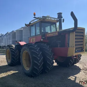 1979 Versatile 875 Tractor