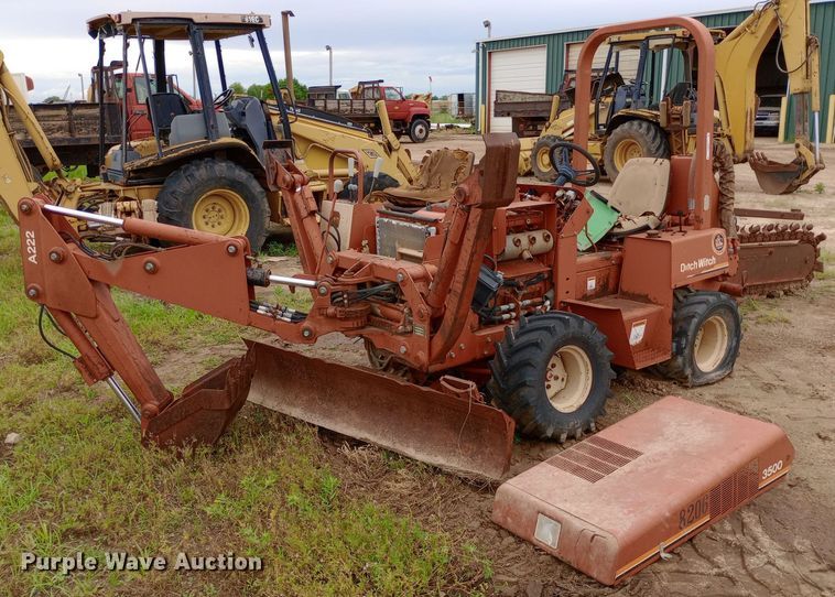 1990 Ditch Witch 3500 trencher