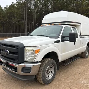 2012 Ford F-250 XL 4x4 Extended Cab Pickup