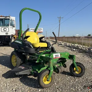 2015 John Deere Z915B Zero Turn Mower
 UNRESERVED