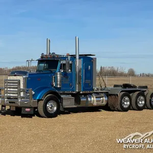 2023 PETERBILT 367 TRI DRIVE SLEEPER TRUCK TRACTOR