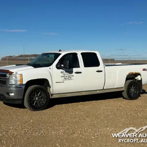 2011 CHEVROLET SILVERADO 3500HD LT CREW CAB PICKUP