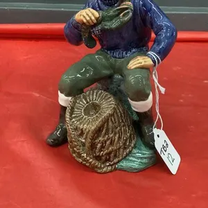 ROYAL DOULTON - THE LOBSTER MAN