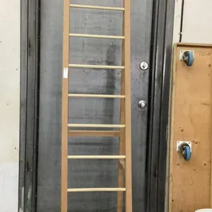 DISPLAY LADDER