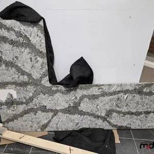 Cambria Granite Countertop (7' x 50" )
 UNRESERVED