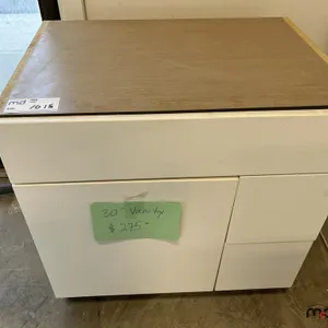 30'' Base Cupboard
 UNRESERVED