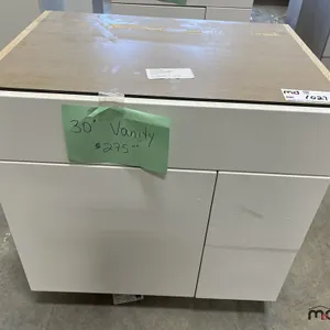 30" Base Cupboard w/ Drawers
 UNRESERVED