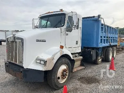 1996 Kenworth T800B 8x4 Tri/A Dump Truck (Inoperable) - Aucteeno