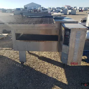 Zesto Pizza Oven (Approx. 72" x 52")
 UNRESERVED