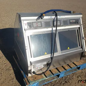 Display Warmer (Approx. Width: 43")
 UNRESERVED