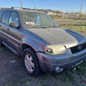 SALVAGE UNIT: 2007 Ford Escape SUV (Grey)
 UNRESERVED