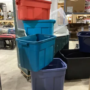 (7) TOTES