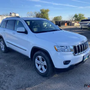 2013 Jeep Grand Cherokee Laredo 4x4 SUV
 UNRESERVED