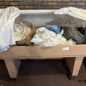 Salad Bar Cart w/ Assortment of Rags
 UNRESERVED