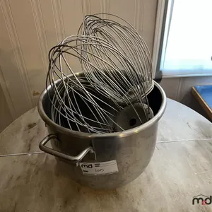 30-Quart Mixing Bowl and Mixer Attachments
 UNRESERVED