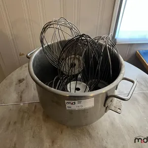 20 Quart Mixing Bowl and Mixer Attachments
 UNRESERVED