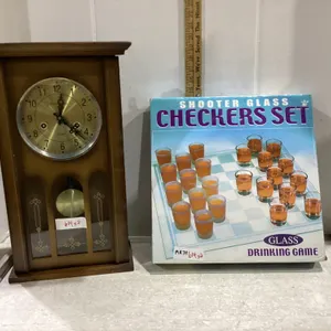 CHECKERS DRINKING GAME, DANIEL DAKOTA CLOCK - PARTS ONLY
