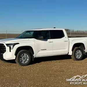2024 TOYOTA TUNDRA SR5 CREW CAB PICKUP