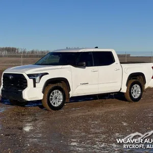 2024 TOYOTA TUNDRA SR5 CREW CAB PICKUP