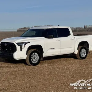 2024 TOYOTA TUNDRA SR5 CREW CAB PICKUP