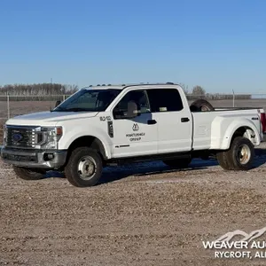 2022 FORD F350 XLT CREW CAB PICKUP