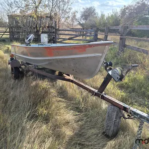 14' Lund Aluminum Boat w/ Mercury 110 Motor and Riteway Trailer

 UNRESERVED