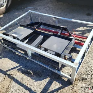 LandHonor BS-12-2500G Bale Spears Skid Steer Attachment
 UNRESERVED