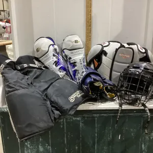 ADULT HOCKEY EQUIPMENT