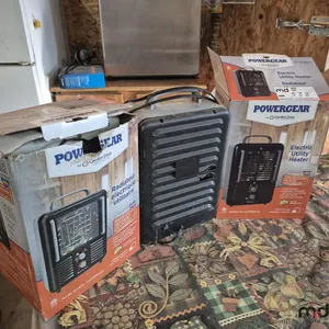Airworks & (2) Comfort Zone Electric Utility Heaters
 UNRESERVED