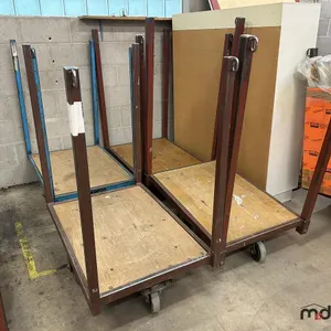 (4) Rolling Carts 
 UNRESERVED