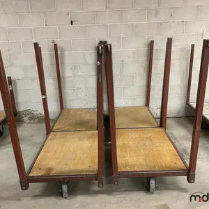 (4) Rolling Carts 
 UNRESERVED