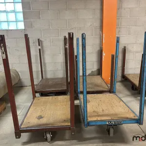 (4) Rolling Carts 
 UNRESERVED