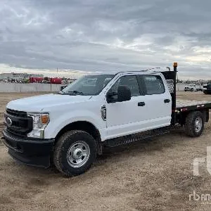 2021 Ford F-350 XL 4x4 Crew Cab Flatbed Truck