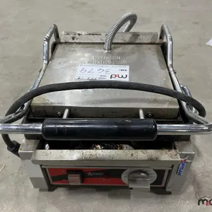 Omcan 21464 Compact Panini Grill
 UNRESERVED