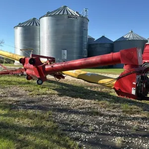 Westfield MK 130-81 Plus Pto Swing Hopper Auger  s/n 226704