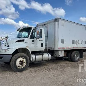 2014 International 4300 4x2 Van Truck