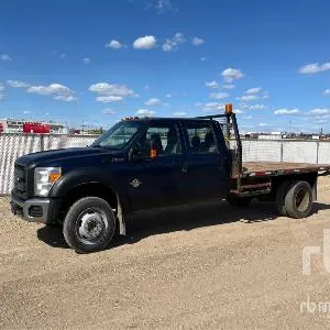 2015 Ford F-550 XL 4x4 Crew Cab Flatbed Truck
