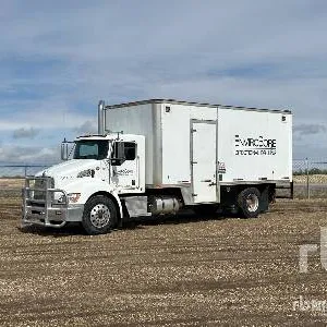 2010 Kenworth T300 4x2 Van Truck