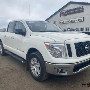 2019  Nissan Titan Truck
