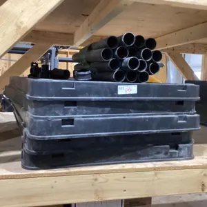PLASTIC SHELVING