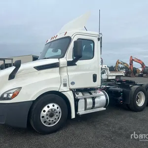 2019 Freightliner Cascadia 126 6x4 T/A Day Cab Truck Tractor