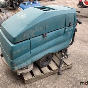 Tennant 5700 Floor Cleaner
 UNRESERVED