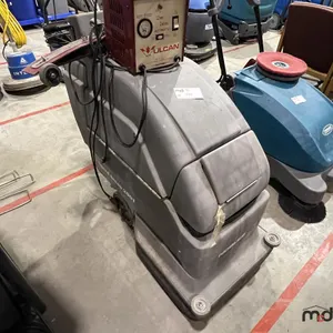 Tennant Speed Scrub 2001 Floor Scrubber w/ Battery Charger
 UNRESERVED