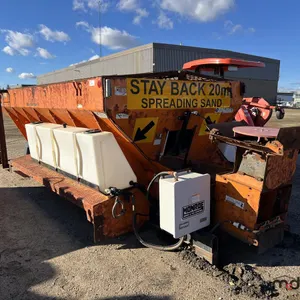 Monroe Salt/Sand Spreader
 UNRESERVED