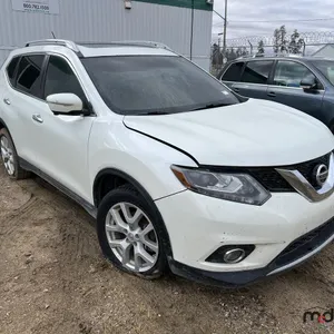 SALVAGE UNIT: 2015 Nissan Rogue SL AWD SUV
 UNRESERVED