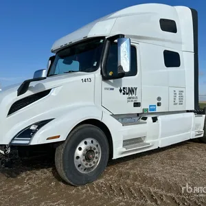 2020 Volvo VNL760 6x4 T/A Sleeper Truck Tractor